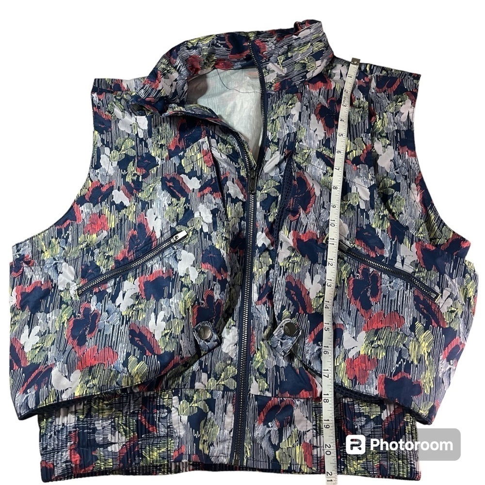 FP Movement by Free People Hooded Vest and Shorts Outfit, Size Small - Picture 9 of 15